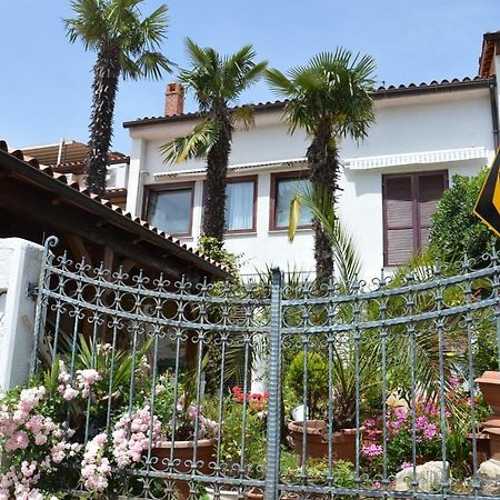 Apartamento Hous Mira Poreč Exterior foto