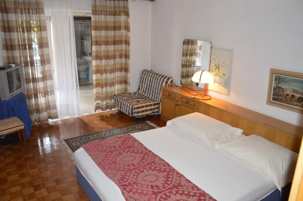 Apartamento Hous Mira Poreč Habitación foto